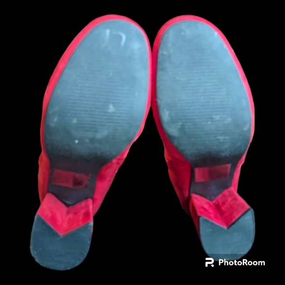 Women's size 7.5 Jessica Carlyle Red Booties - Picture 11 of 11